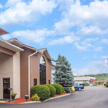 Baymont By Wyndham Pigeon Forge Near Island Drive Ξενοδοχείο Εξωτερικό φωτογραφία