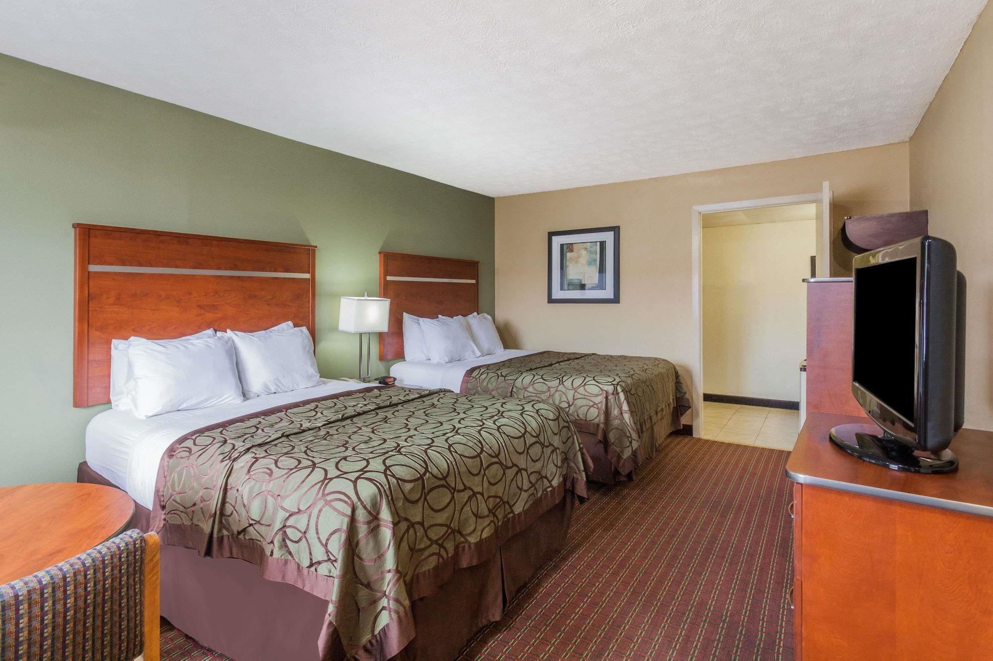 Baymont By Wyndham Pigeon Forge Near Island Drive Ξενοδοχείο Εξωτερικό φωτογραφία